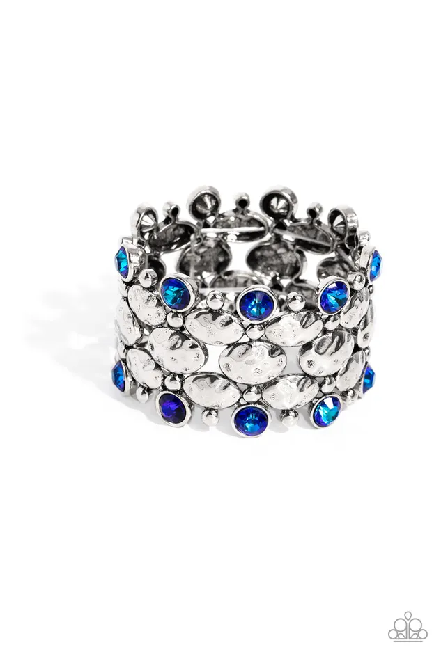 Bracelets Hammered Headliner Blue Gem Silver Oval Stretchy Bracelet Paparazzi Paparazzi Accessories Bracelets Hammered Headliner Blue Gem Silver Oval Stretchy Bracelet Paparazzi Paparazzi Accessories