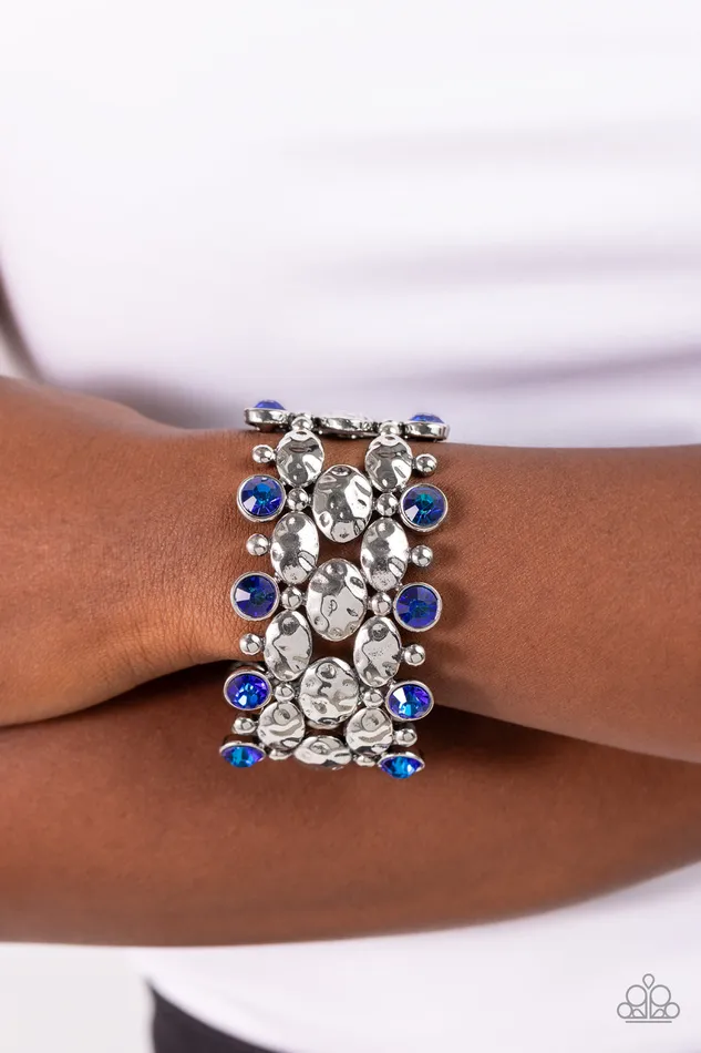 Bracelets Hammered Headliner Blue Gem Silver Oval Stretchy Bracelet Paparazzi Paparazzi Accessories