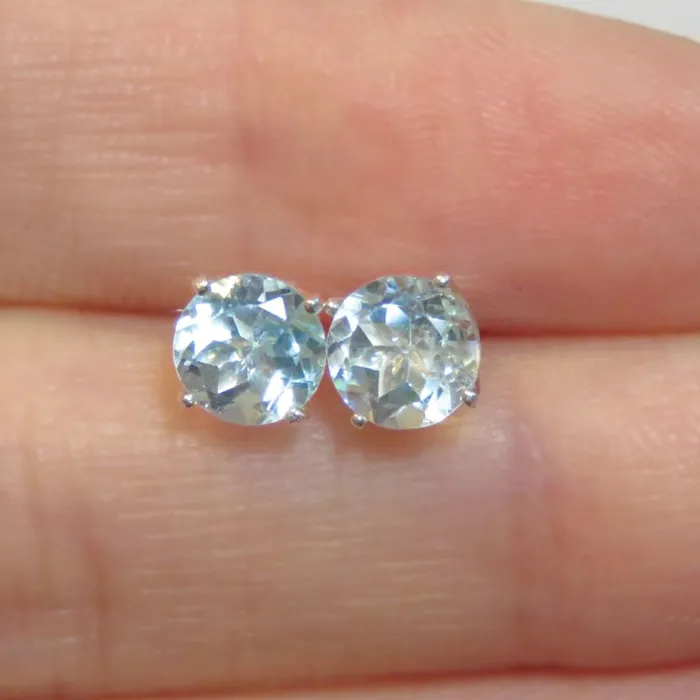 Earrings JSL Oval Aquamarine Stud Earrings