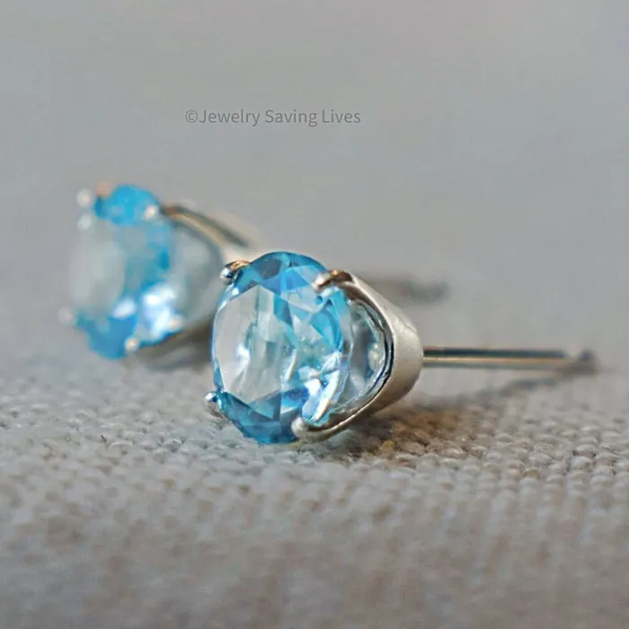 Earrings JSL Oval Aquamarine Stud Earrings