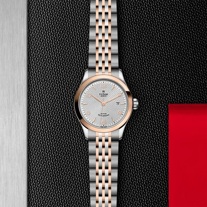 Earrings TUDOR 1926 28mm Steel Rose Gold Gray Dial Watch M913510001 Tudor Earrings TUDOR 1926 28mm Steel Rose Gold Gray Dial Watch M913510001 Tudor