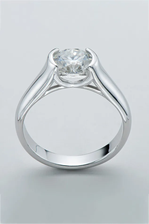 Looking Good 2 Carat Moissanite PlatinumPlated Ring Trendsi Rings