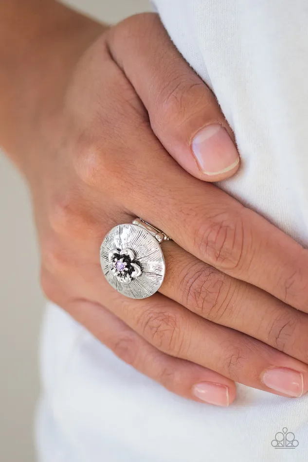 Rings Paparazzi Accessories Blooming Beach Party Paparazzi Purple Rhinestone Silver Flower Ring