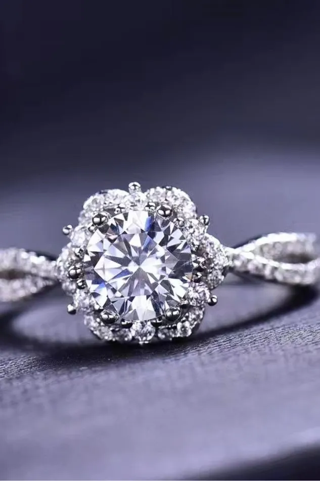 Rings Trendsi PlatinumPlated Six Prong 1 Carat Moissanite Ring