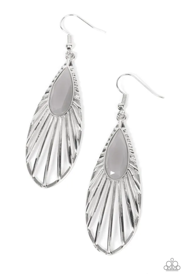 WINGADingDing Silver Bead Butterfly Wing Earrings Paparazzi Paparazzi Accessories Earrings